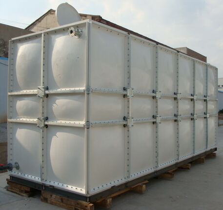 玻璃鋼水箱使用壽命和日常維護(hù)保養(yǎng)息息相關(guān)